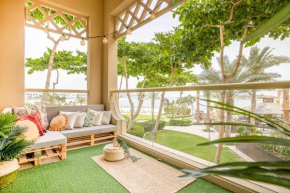 2 BR Apartment with Full Sea View on Palm Jumeirah - Daniels Holiday Homes